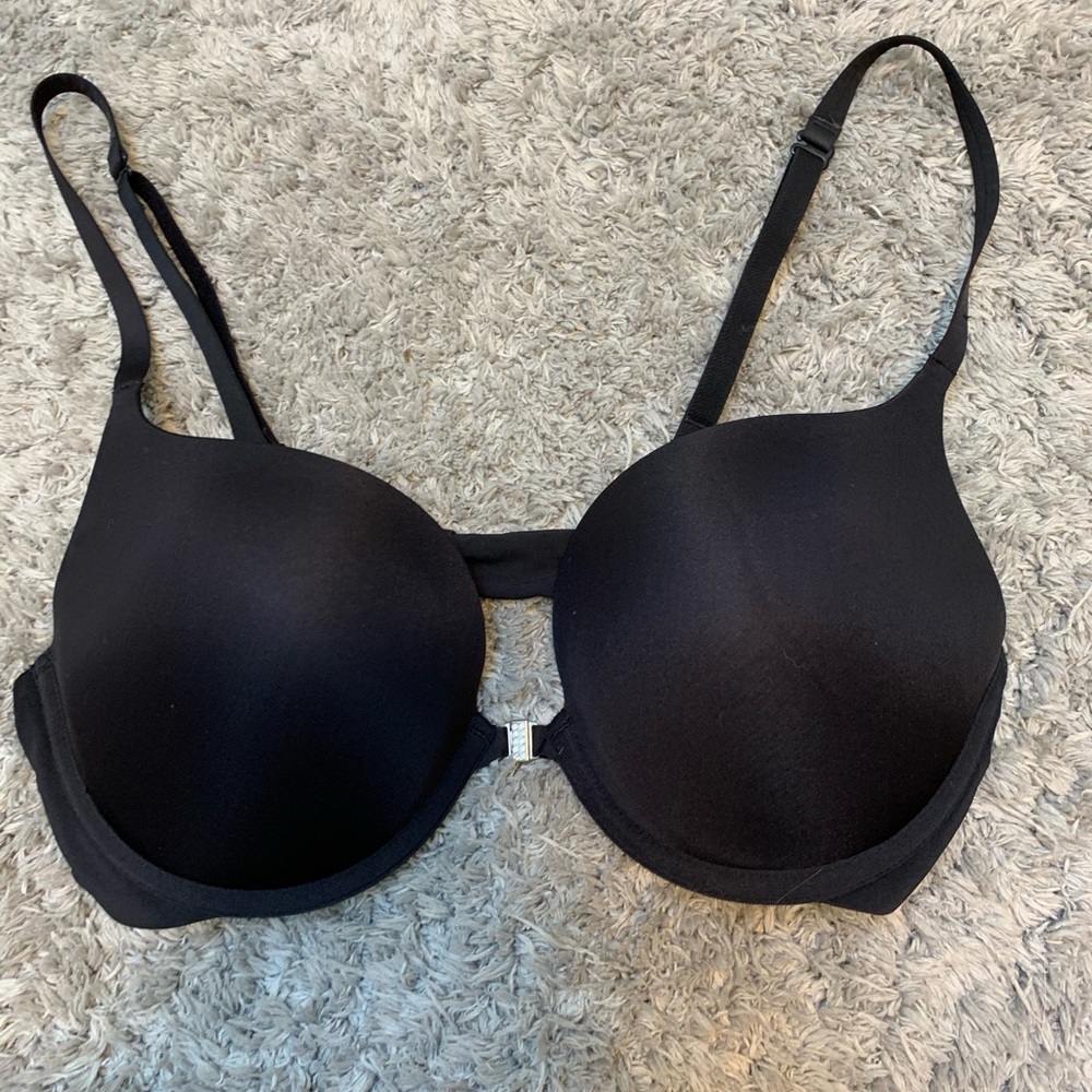 Black push up bra
